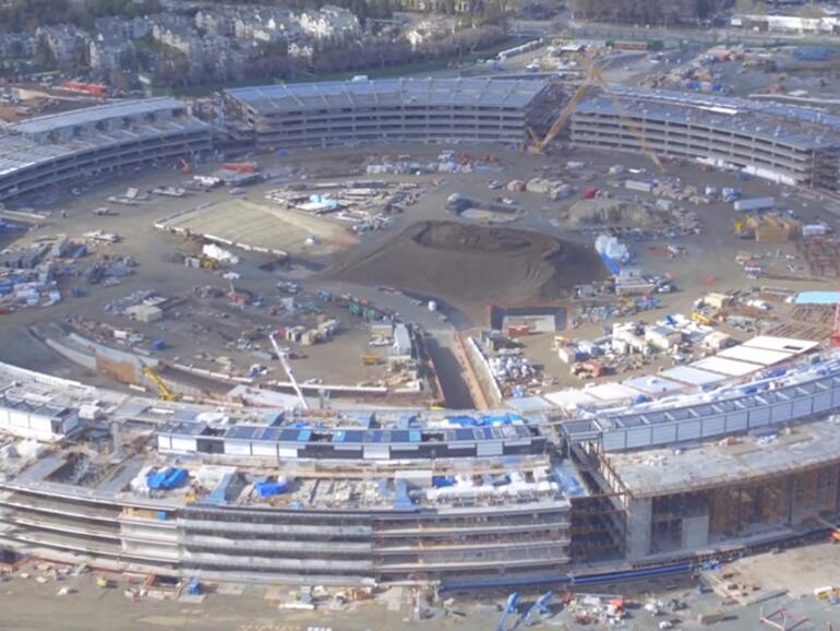 Apple Campus 2 im Februar 2016