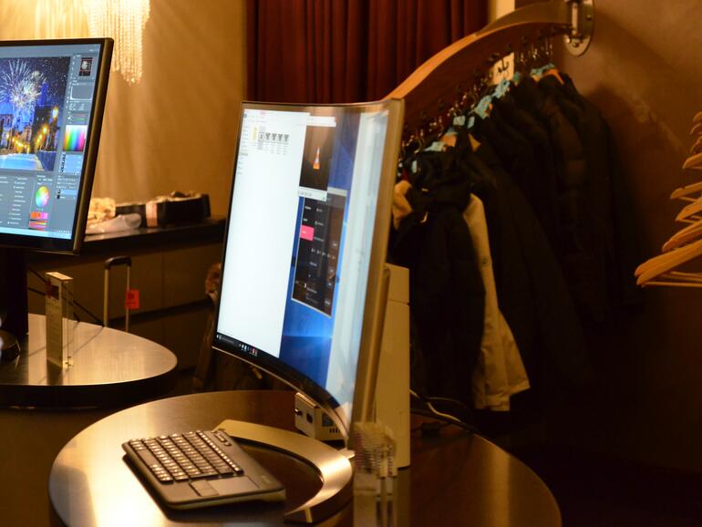 Der Radius der Curved-Version liegt bei 1,9 Meter