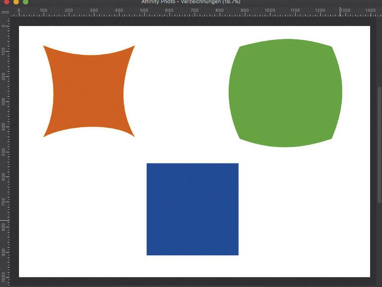 Links oben siehst du eine kissenförmige und rechts oben eine tonnenförmige Verzeichnung. Als Vergleich ist unten das Originalquadrat ohne Verzeichnung abgebildet.