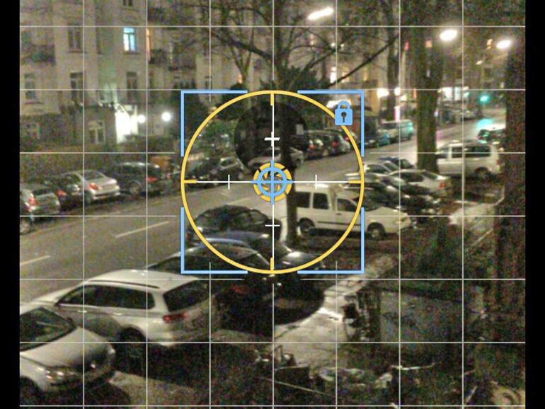 Im Low-Light-Modus schießt die App bis zu 64 Aufnahmen und reduziert so das Rauschen.