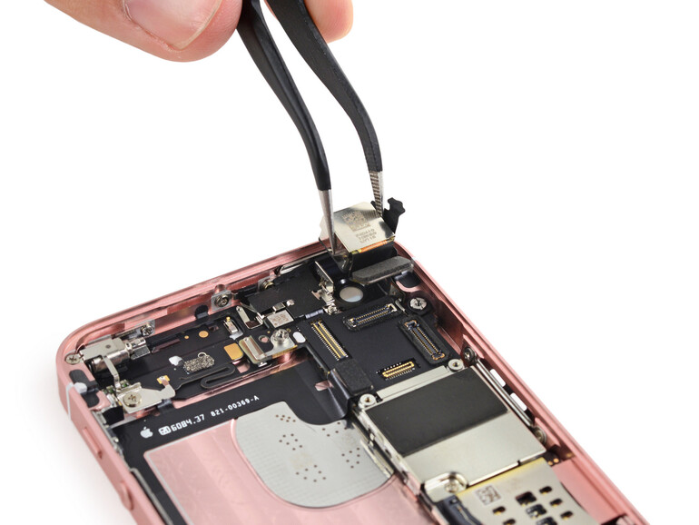 iFixit ist mit der Zerlegung des iPhone SE recht spät dran