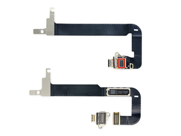 Oben das neue und unten das alte USB-Kabel zum Vergleich.