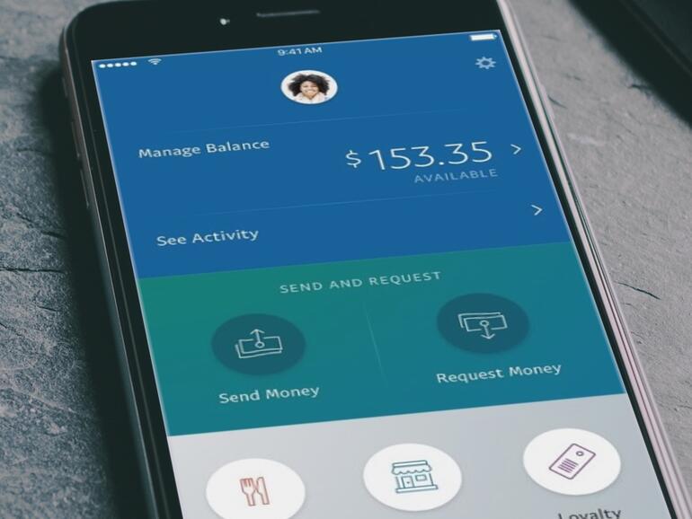 Montage: PayPal 6 auf iPhone.