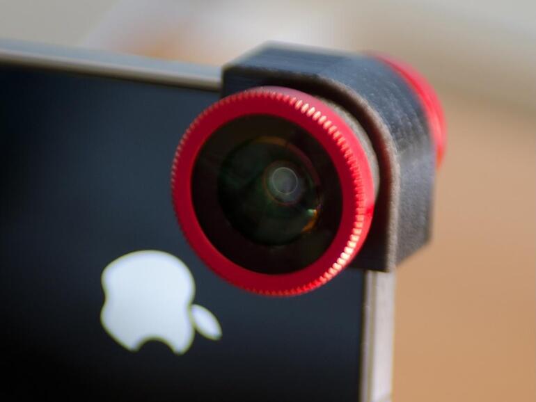 68.201 US-Dollar von 1.300 Unterstützern finanzierten im Juni 2011 die Wechsellinse für das iPhone 4. Olloclip begleitet seitdem die iPhone-Fotografie. Im vergangenen Jahr kehrte OlloClip für ein weiteres RunProjekt namens olloclip Studio zurück zu Kickstarter.