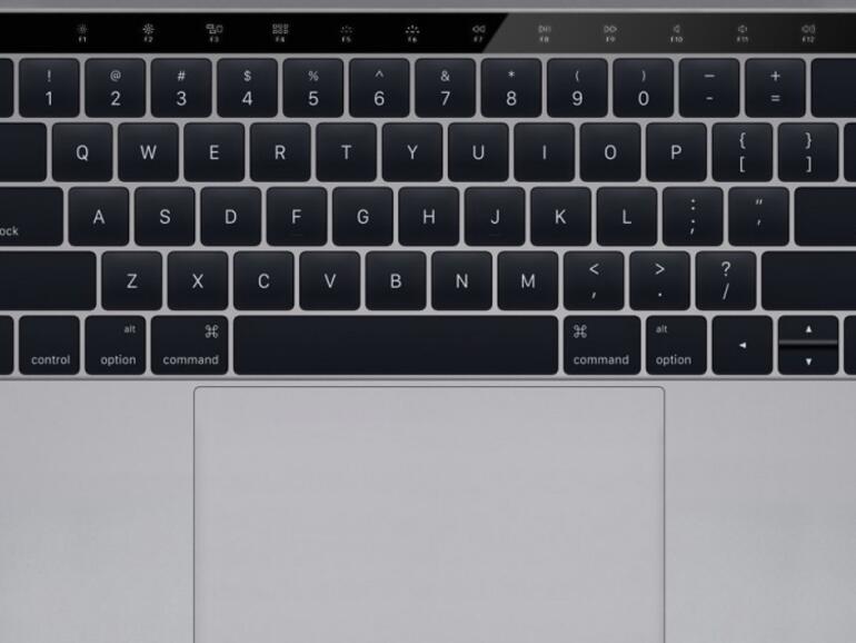 Fotomontage zeigt OLED-Touchleiste am MacBook Pro, wie sie aussehen könnte.