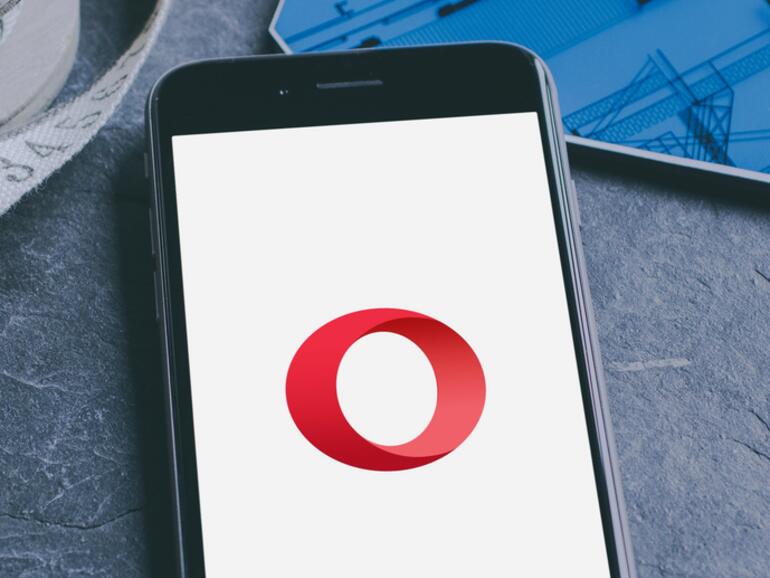 Montage: Opera auf dem iPhone