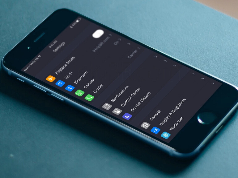So könnte der Dark Mode in iOS 10 aussehen