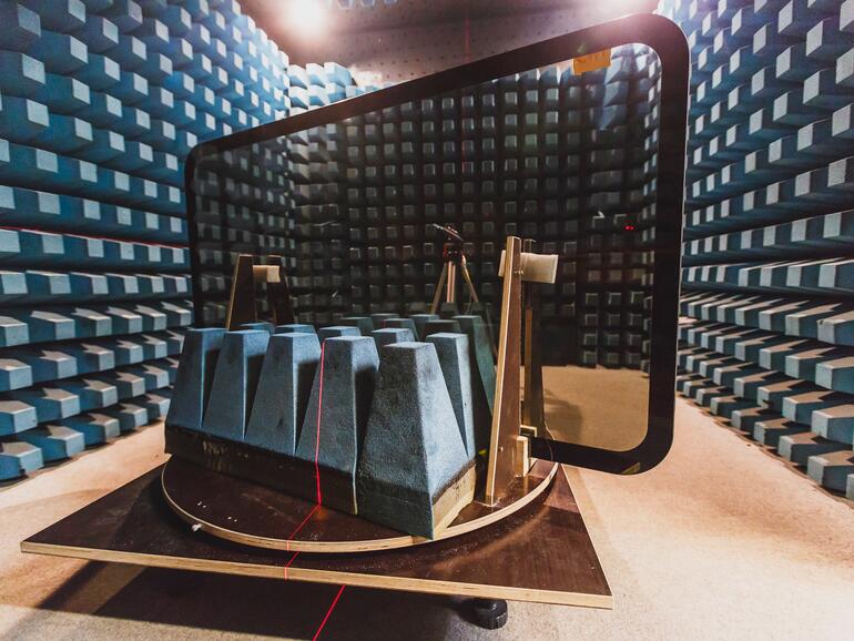 Siemens-Fensterscheibe soll Mobilfunk-Empfang in Zügen verbessern