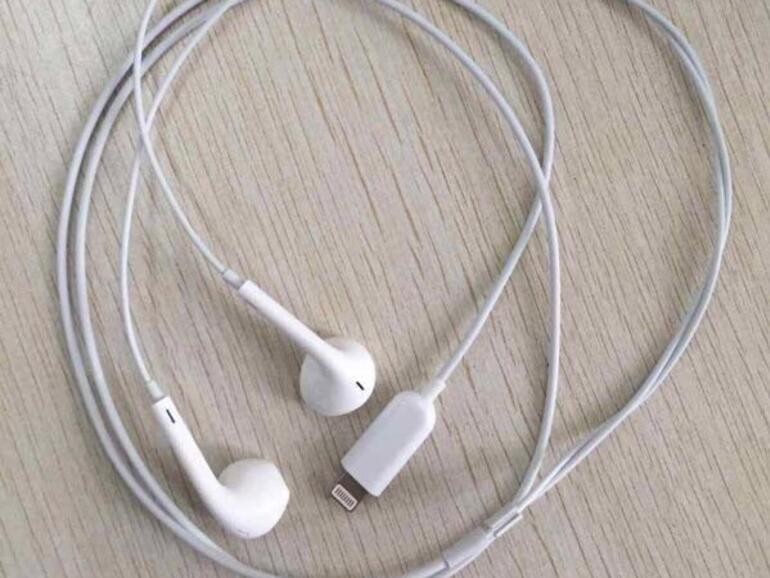 EarPods mit Lightning-Anschluss.