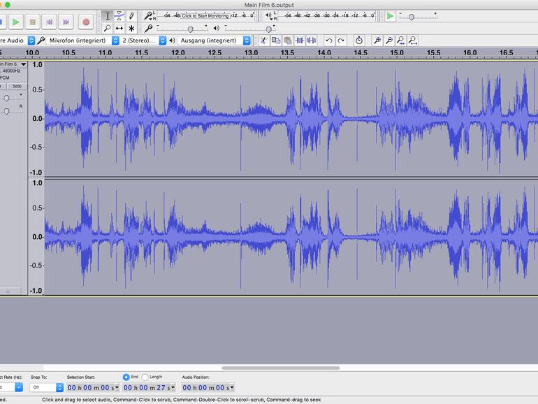 Ein Audio-Editor mit Wellenformansicht macht das Entfernen von Störgeräuschen und unnötigen Stellen sehr einfach.