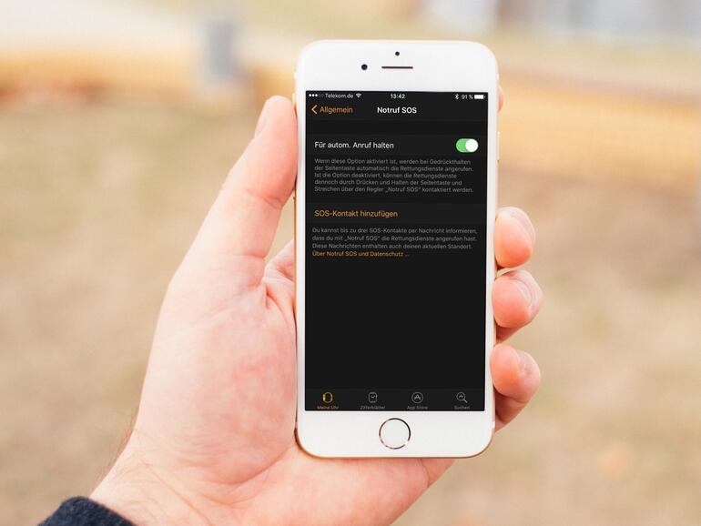 Automatisch Hilfe rufen und Festlegen der SOS-Kontakte