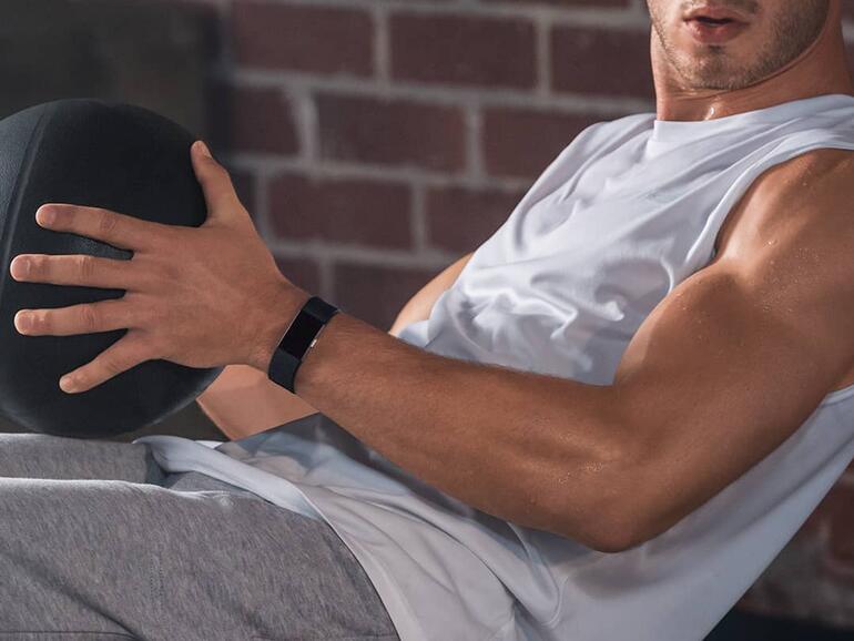 Der Fitbit Charge 2 ist schon fast eine Smartwatch
