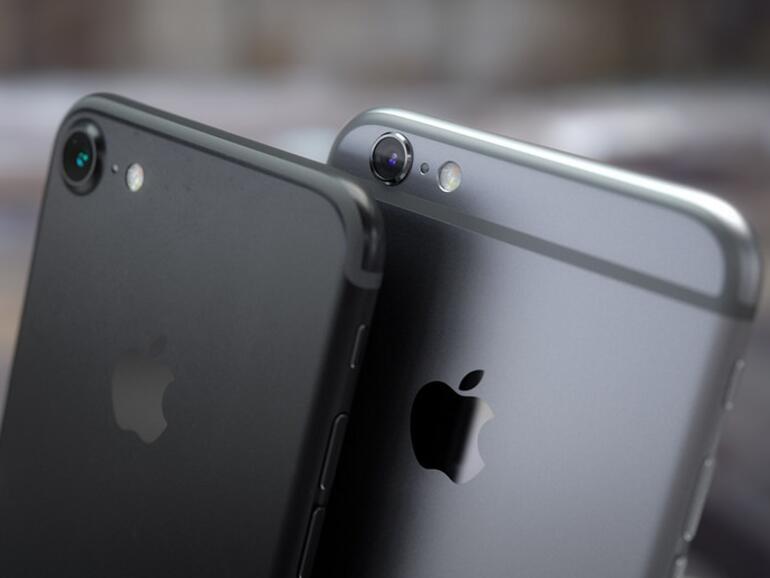 iPhone 7 in Schwarz als Rendergrafik