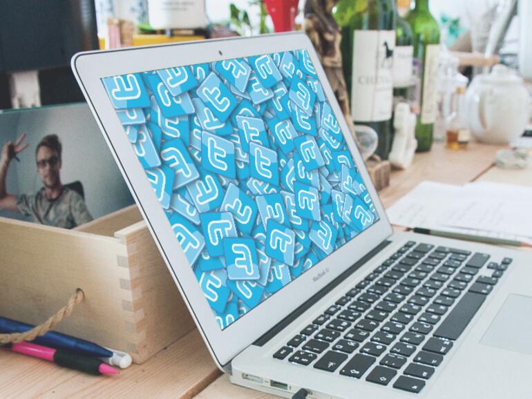 Twitter-Symbole auf MacBook Air