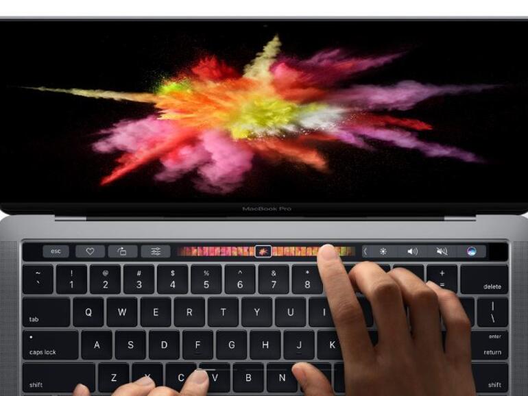 Selbstverständlich kassiert Apple für das neue MacBook Pro auch Spott - wir sind schließlich im Internet!