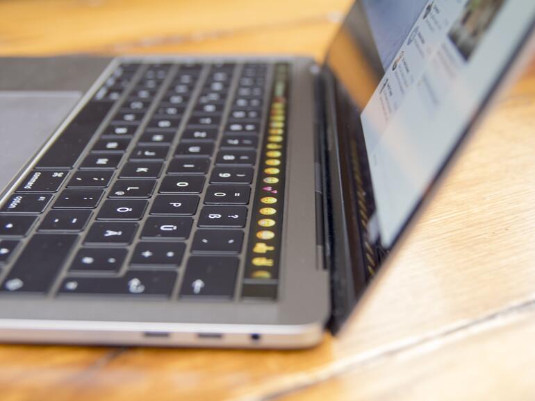 Auch das neue MacBook Pro glänzt durch makelloses Design und hochwertige Verarbeitung.