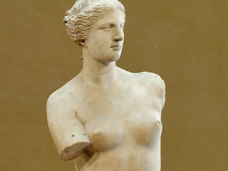 Ist die Venus von Milo schon zu nackt?