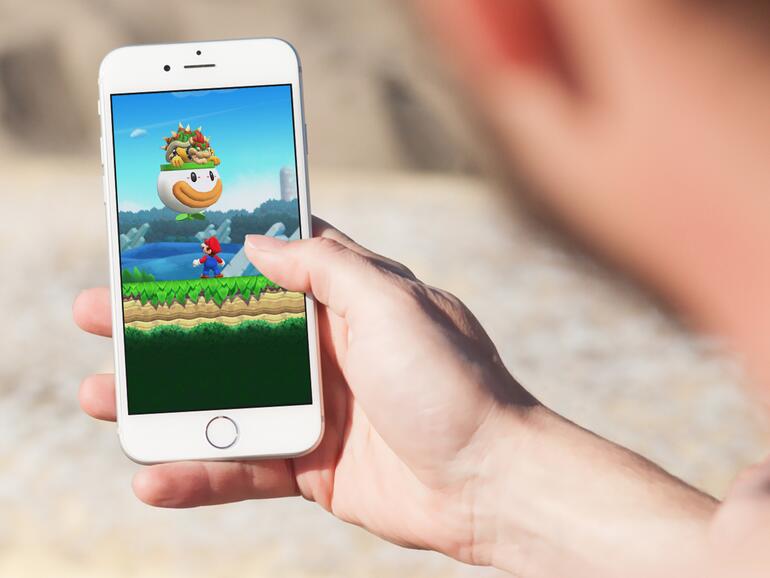 Der wohl größte Unterscheid zu bisherigen Mario-Spielen: Super Mario Run lässt sich mit nur einer Hand spielen