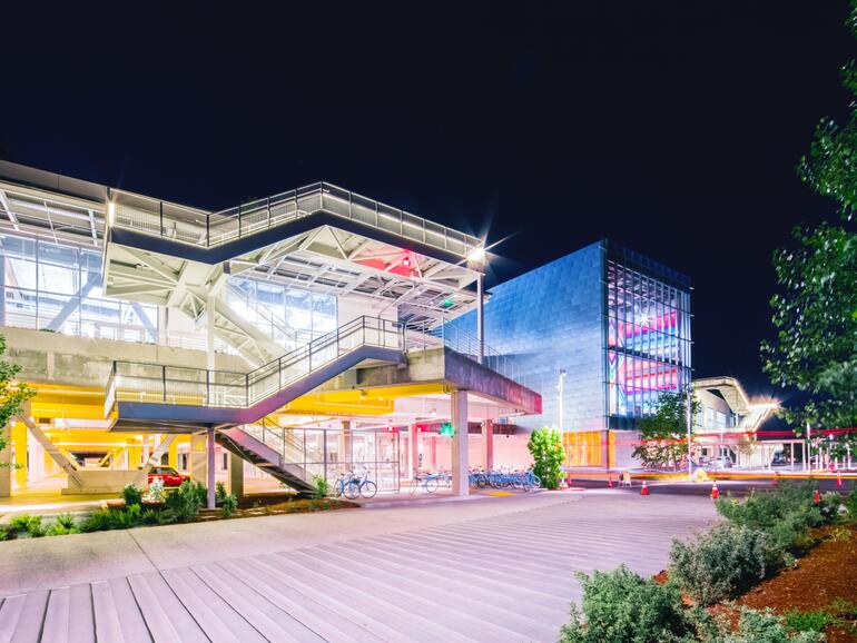 Facebook hat versprochen gegen Fake-News vorzugehen