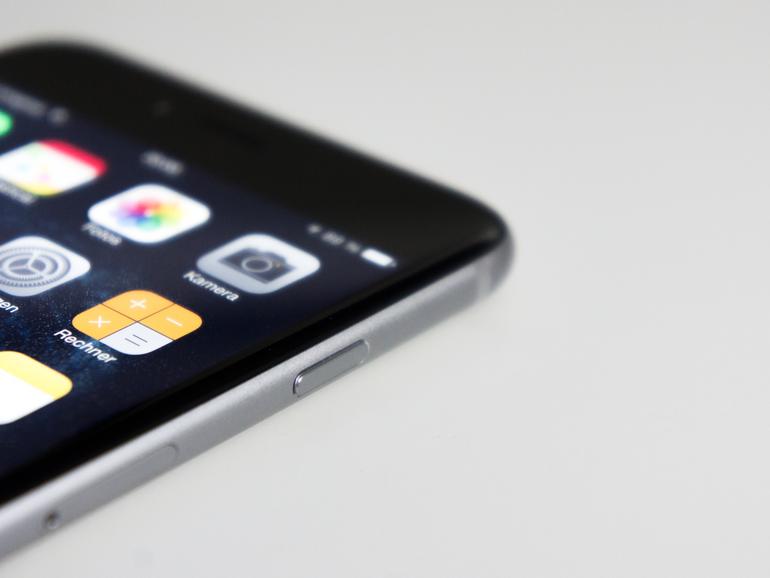 Mit dem iPhone 6 Plus bot Apple erstmals eine Modellvariante mit einem deutlich größeren Bildschirm an