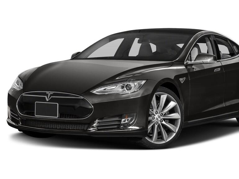 Apple hat angeblich Tesla-Mitarbeiter für Project Titan abgeworben.