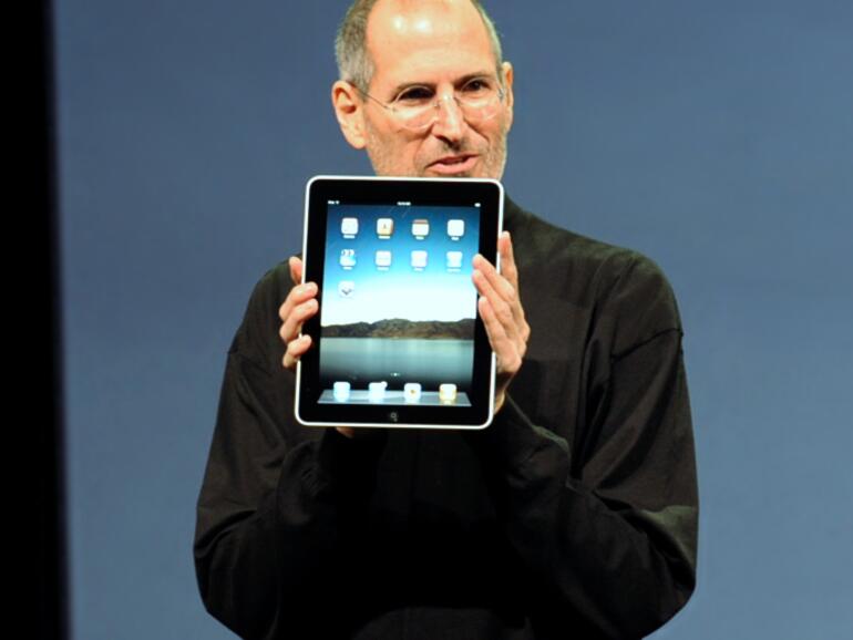 Steve Jobs präsentiert das iPad