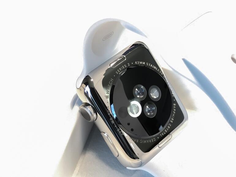 Apple Watch Series 2 mit Edelstahl-Gehäuse