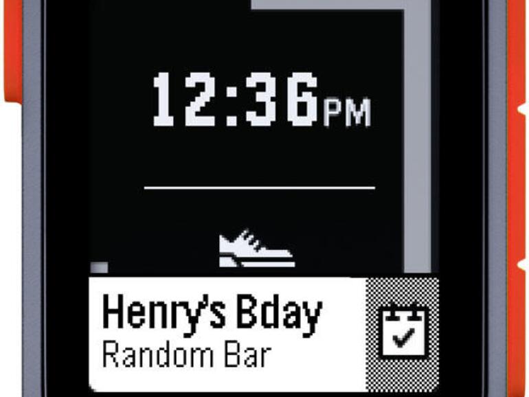 2016: Die Pebble 2 wird nach einer letzten Kickstarter-Kampagne im September ausgeliefert.