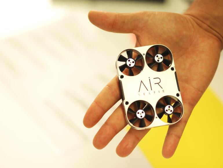AirSelfie