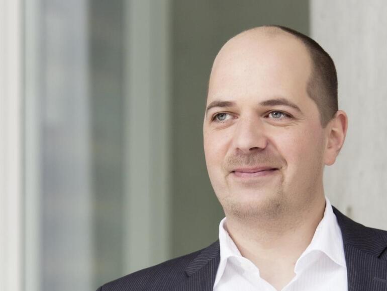 Stephan Dirks ist Fachanwalt für Urheberrecht und Medienrecht