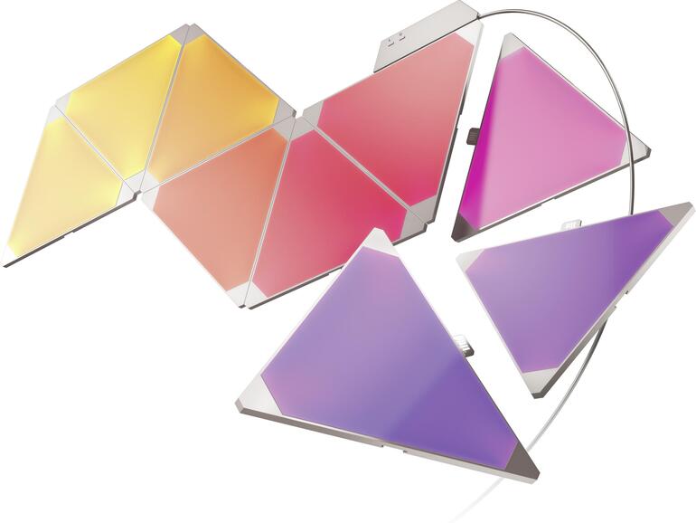 Das Starterpaket von Nanoleaf Aurora enthält neben der Steuereinheit neun Lichtkacheln.