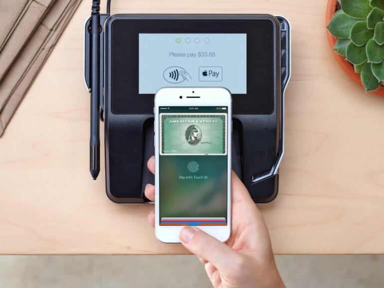Mit dem iPhone bezahlen geht prinzipiell recht einfach 