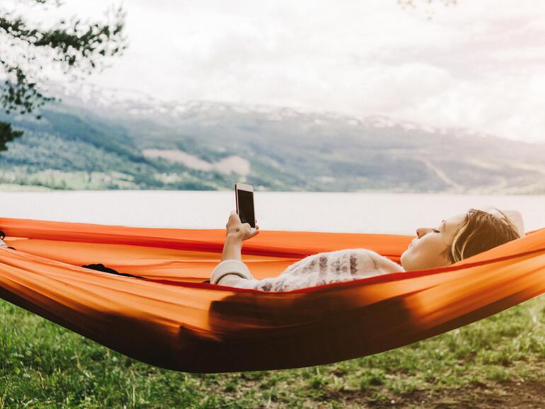 Natur und Technik koexistieren in Norwegen nebeneinander