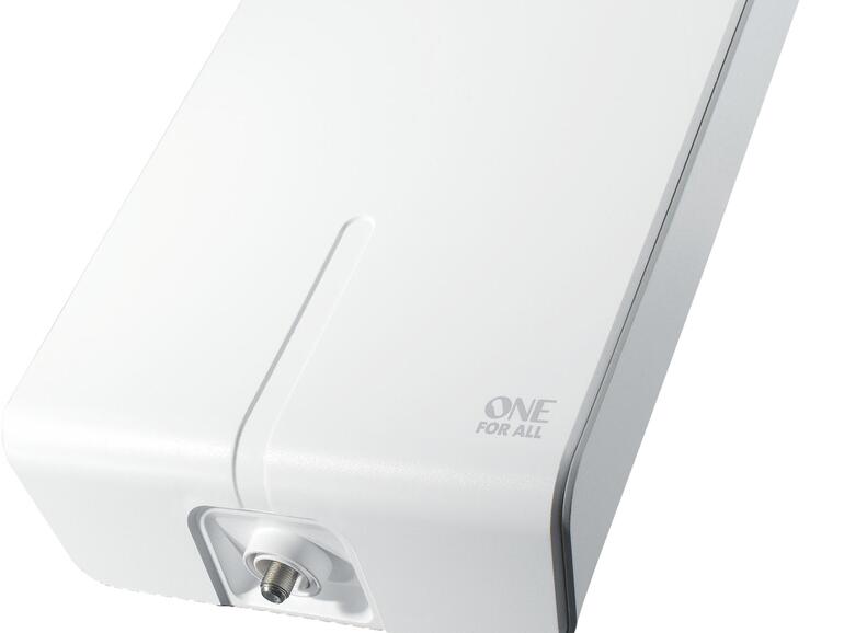 One4all SV9455: Aktive Außenantenne mit 52 db Verstärkerleistung und zehn Meter Koaxialkabel.