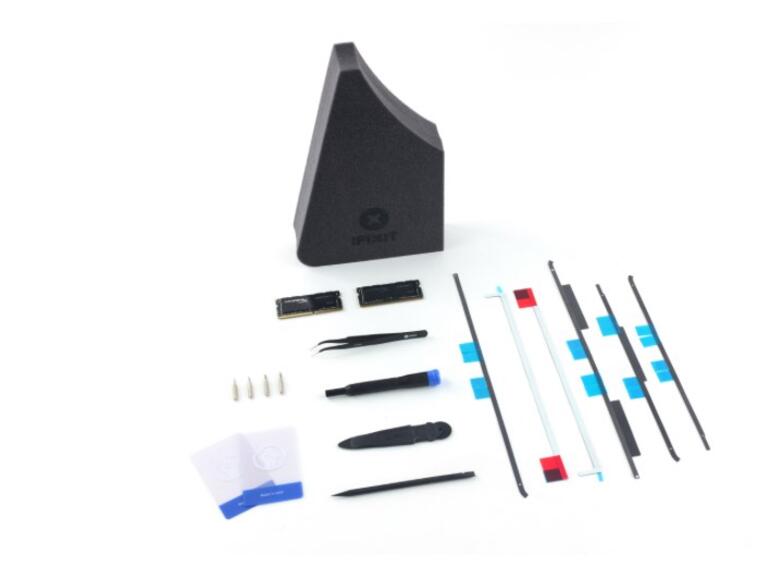 Aufrüst-Set für den iMac mit Werkzeug