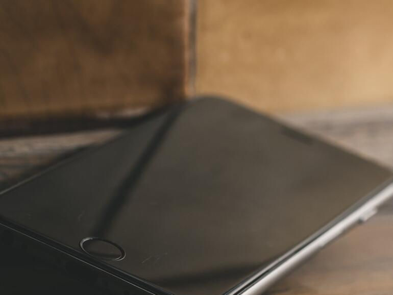 Hätten Scott Forstall und sein Team es nicht geschafft, iPhone OS binnen kurzer Zeit zu optimieren, hätten wir vermutlich eine ganz andere Benutzeroberfläche des Betriebssystems erlebt