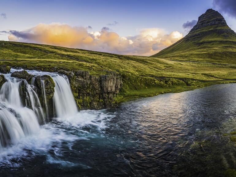 Island ist „natürlich“ schön, kann aber auch auf viel Hochtechnologie verweisen
