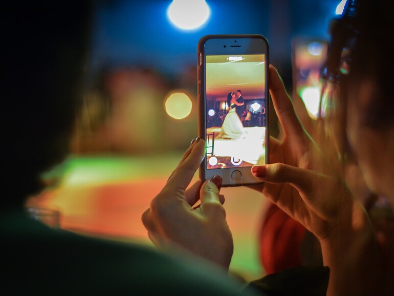 Nach Sonnenuntergang sollte Night Shift automatisch aktiviert werden