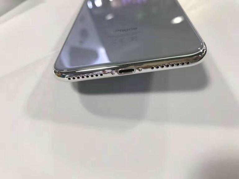 Der vermeintliche Dummy des iPhone 7s Plus.