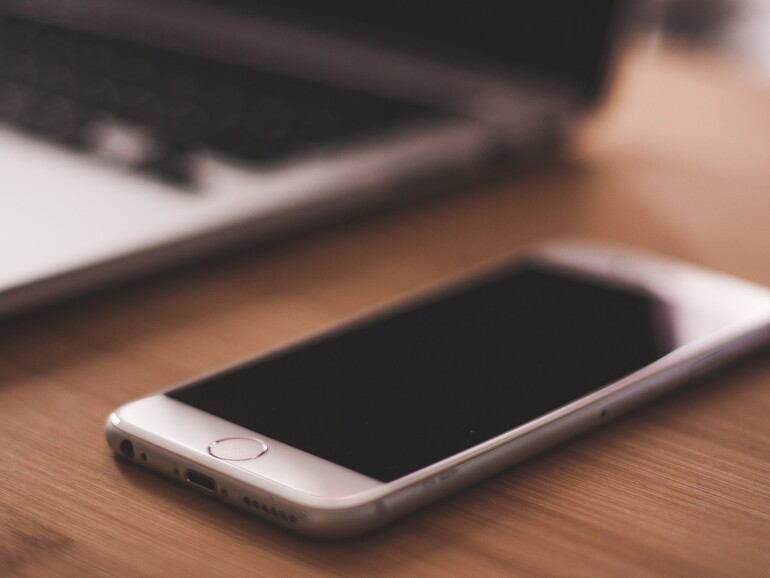 Das iPhone startet sich im Problemfall in der Regel selbst neu