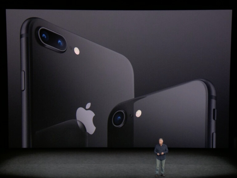 iPhone 8 und iPhone 8 Plus in Schwarz