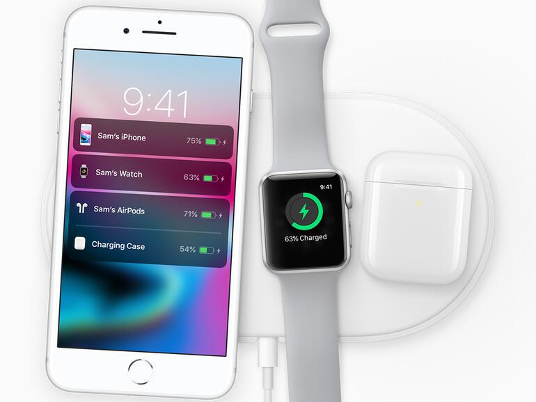 Das neue AirPods Case (rechts) ermöglicht das „kabellose“ Aufladen