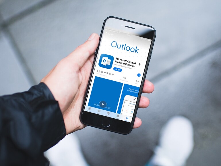 Als Alternative zur Mail-App schlägt Microsoft die Outlook-App vor