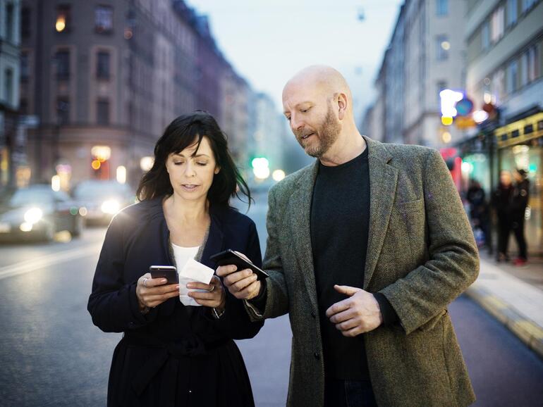 Bargeldloses Bezahlen ist in Schweden längst Realität. Nicht zuletzt dank einer App, für die sich alle großen Banken in Schweden zusammengetan haben.