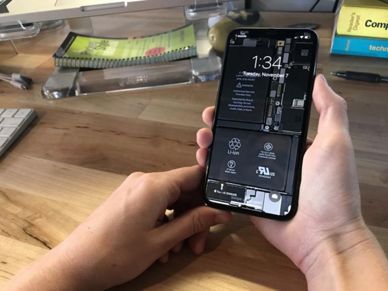 Das Innere Des Iphone X Als Wallpaper Furs Smartphone Mac Life