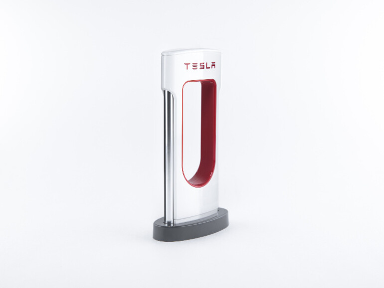 Tesla Desktop Charger