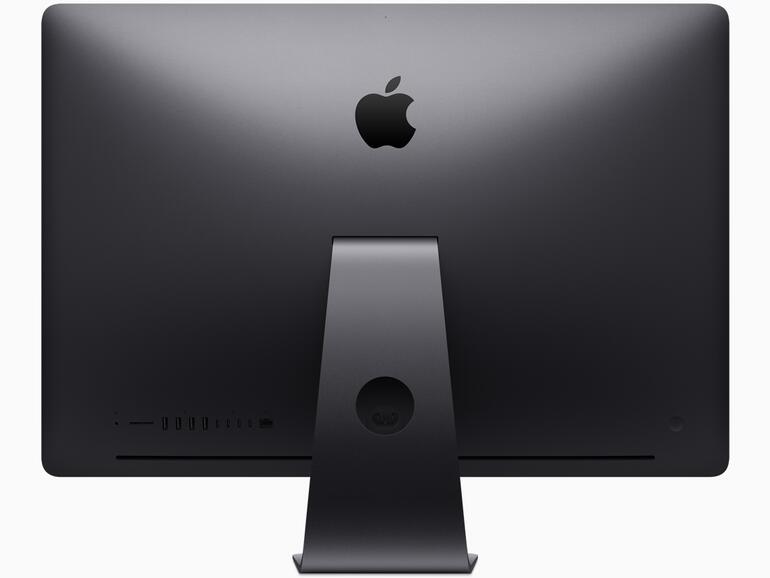 Auf der Rückseite des iMac Pro gibt es jede Menge schnelle Anschlüsse