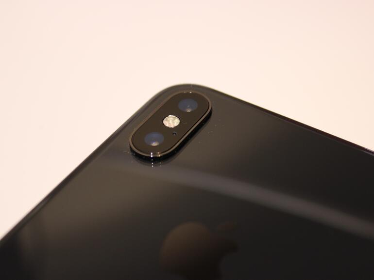 Die Kamera am iPhone X macht einen Buckel