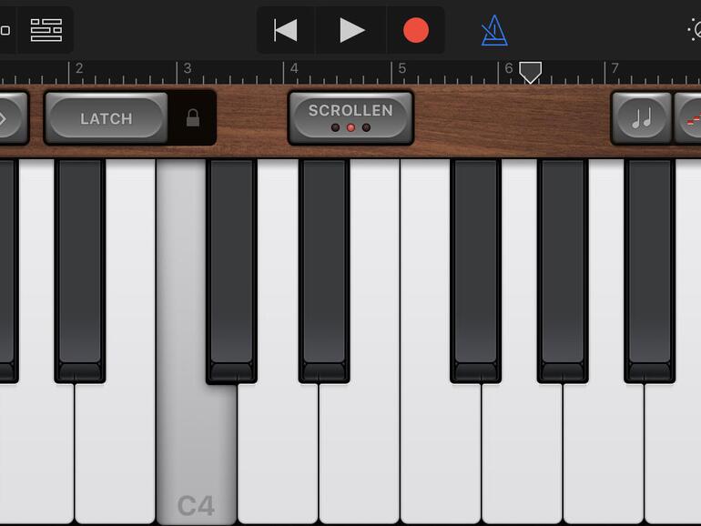 Selbst auf dem iPhone lässt sich mit Garageband gut musizieren.