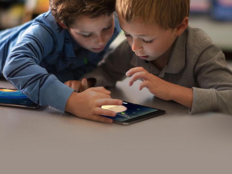 Tablet-Computer erlauben einen intuitiven Zugang zur Bildung und erfreuen sich daher hoher Beliebtheit.